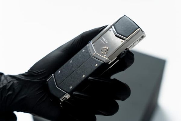 1gia-tri-dang-cap-vertu-dung-he-dieu-hanh-gi-vertuvietnam_2x_92013d75cdc14ee799c9c1a145a8a584_grande 1gia tri dang cap vertu dung he dieu hanh gi vertuvietnam 2x 92013d75cdc14ee799c9c1a145a8a584 grande 1