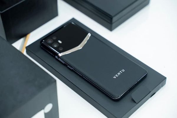 1he-dieu-hanh-android-vertu-dung-he-dieu-hanh-gi-vertuvietnam_2x_d887d79adbef4c0384654cd2c9826c7e_grande 1he dieu hanh android vertu dung he dieu hanh gi vertuvietnam 2x d887d79adbef4c0384654cd2c9826c7e grande 1