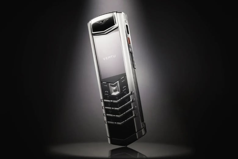 ao vertu dat nhat 2025 vi sao nen mua 90c2374cff944efeb938c34516ab994b 2 1