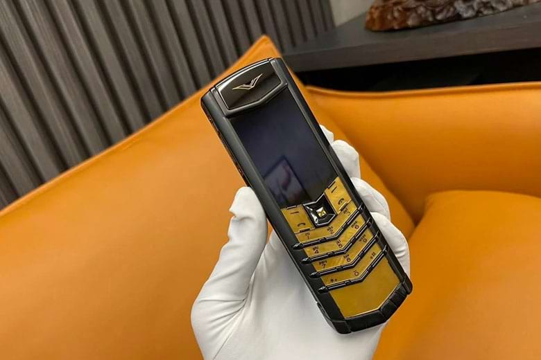 chat lieu da cua dien thoai vertu 3 didongviet 1 2cb3d0c02b14450bb56a2ce3fa9c2d66 1