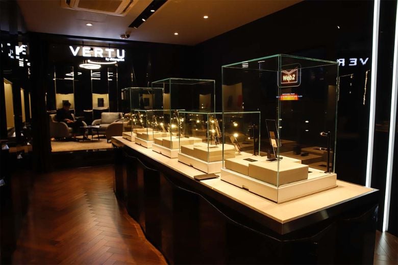 VERTU AGENT Q BLACK PREMIUM SET TRI GOLD ACCENT IRON BLACK ALLI 1TB 7 Vertu Agent Q Black Premium Set Quint Gold Accent Iron Black Alli 1TB