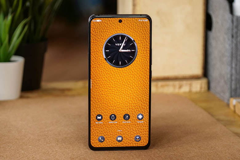 Màn hình rộng 6.67inch, tần số quét lên đến 120Hz