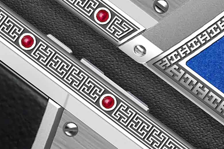 Vẻ bề ngoài làm tôn lên sự sang trọng, đẳng cấp cho người dùng