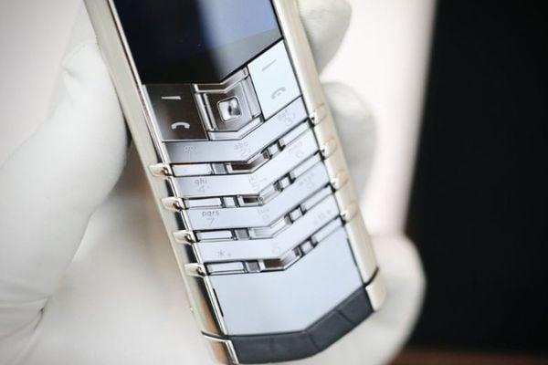 tong hop tat ca cac dong dien thoai vertu hien nay vertuvietnam 2 ff709a107b3442c292754d7a2c6bf617 grande 1