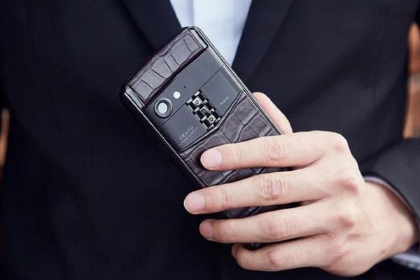 top 5 mau dien thoai vertu aster p vertuvietnam 5 acbc7642c7e34117b85fc9554e7cc455 grande 1