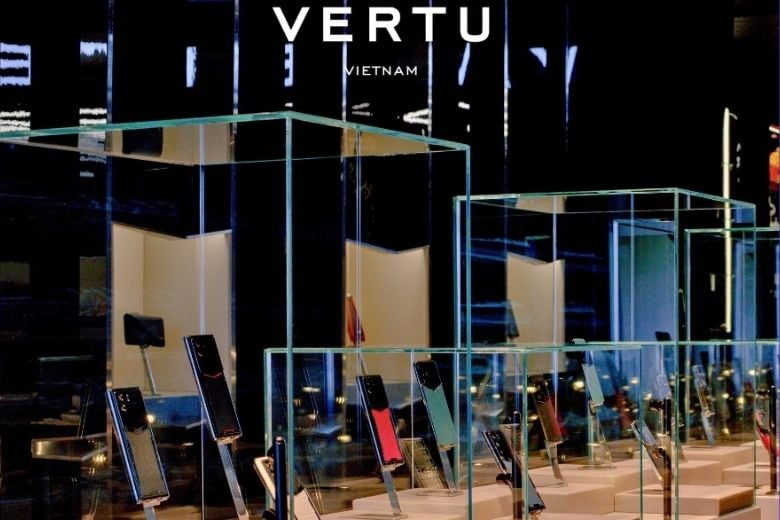 vertu 4 d59cd4ae19954b8c83a2dcd15bcbaff2 3