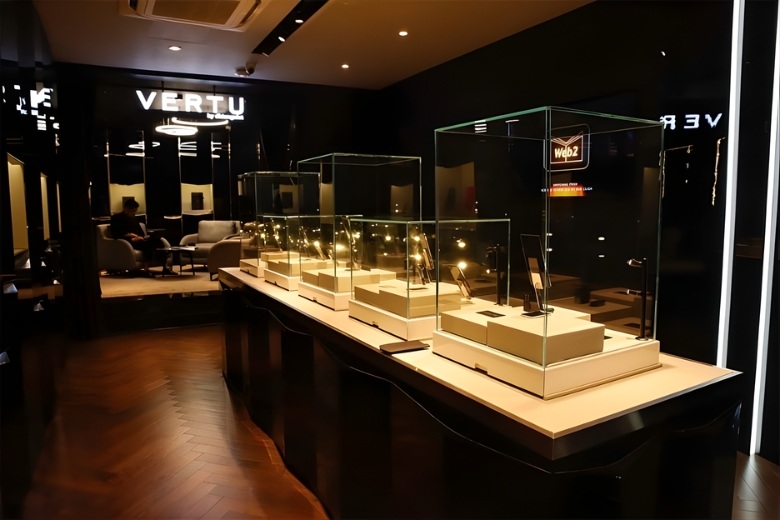 Vertu Agent Q Alligator Silver Full Diamond Collector's Edition Radiant Grape Purple Alli 1TB 8 Vertu Agent Q Alligator Silver Full Diamond Collector’s Edition Radiant Grape Purple Alli 1TB uy tín