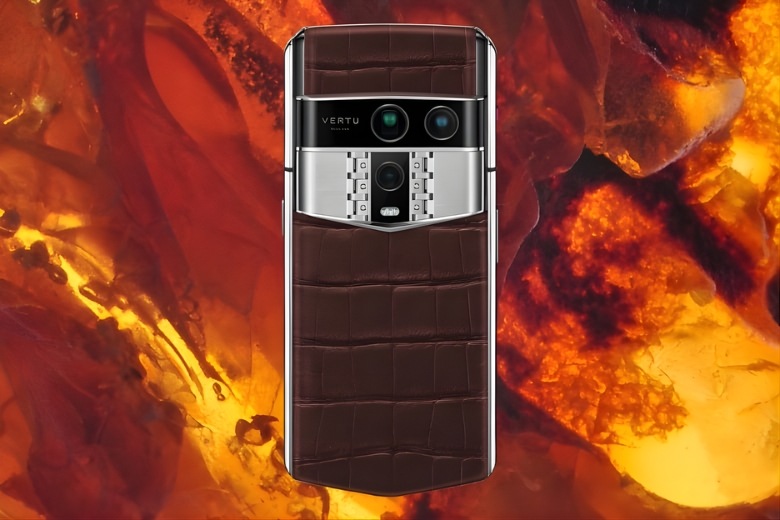 Vertu Agent Q Alligator Silver Full Diamond Collector's Edition Radiant Iron Black Alli 1TB 2 Vertu Agent Q Alligator Silver Full Diamond Collector’s Edition Radiant Iron Black Alli 1TB thiết kế