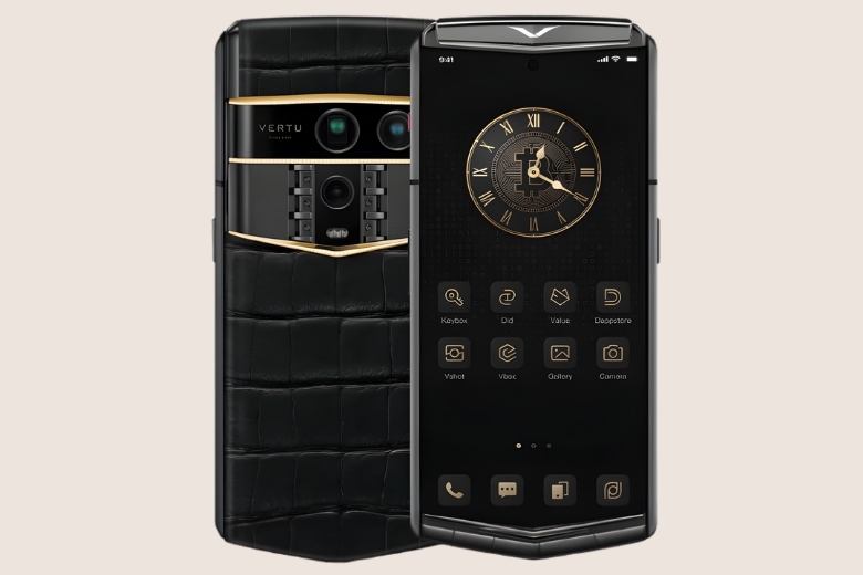 Vertu Agent Q Alligator Tri Gold Diamond Collector’s Edition Iron Black 1TB thiết kế da cá sấu
