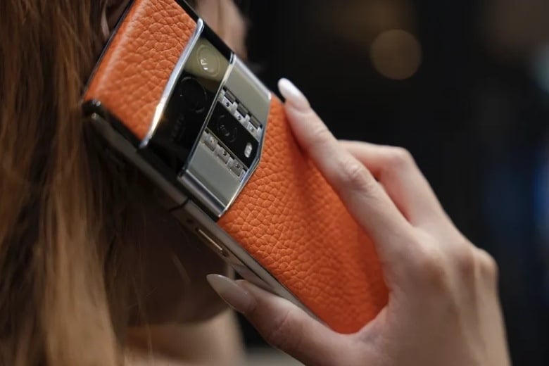 vertu agent q vertu vietnam vat lieu 1da01f14b22343008c631f7962459a00 2 2