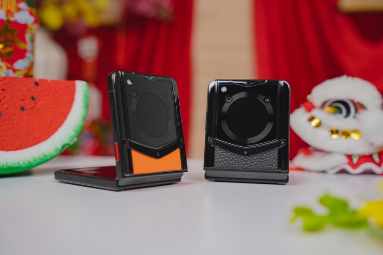 Vertu Iron Flip đối tượng phù hợp