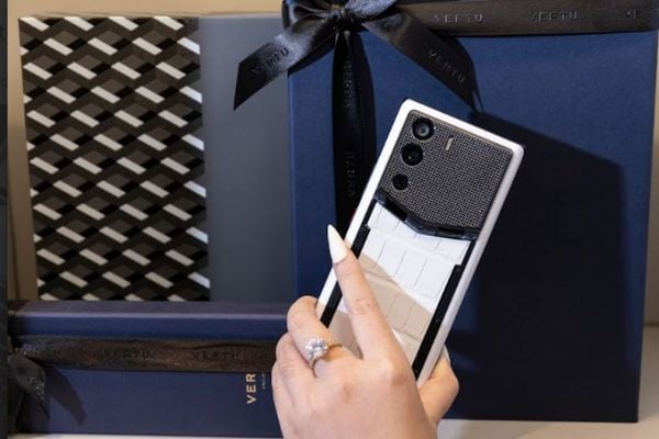 vertu khi tat song 2g 1 didongviet 00a423170f9b4d39b02e0723e90d2b1c grande 2