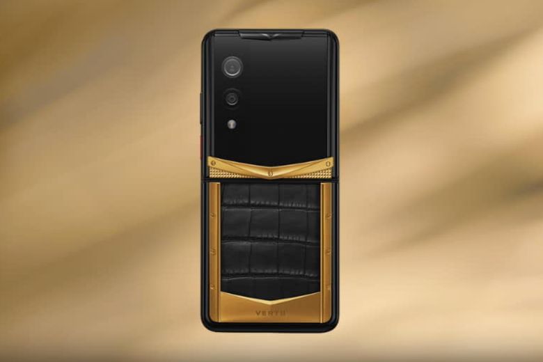 Vertu Quantum Flip Black Twill Carbon Fiber