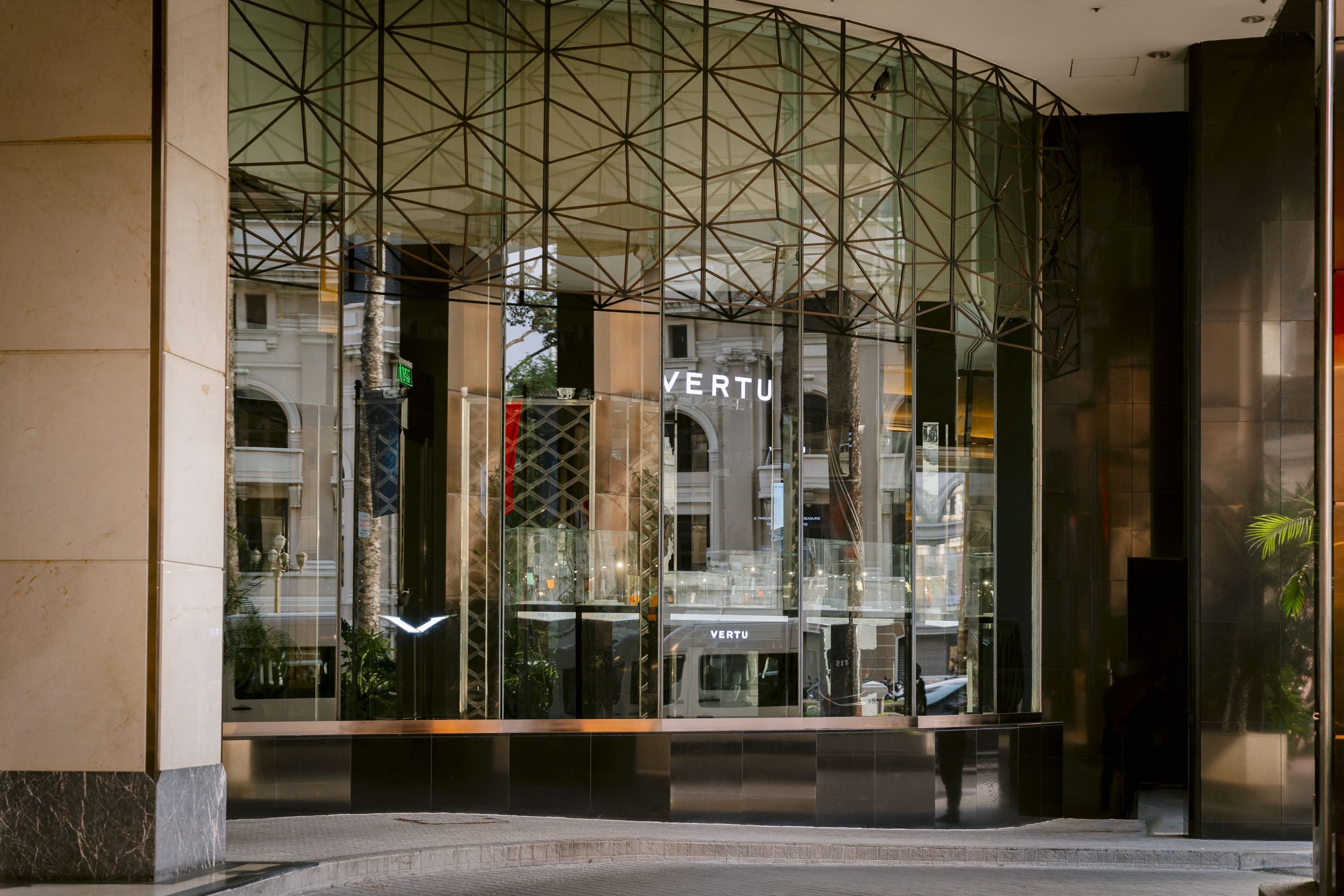 Vertu Việt Nam va hành trìn tạo sự khác biệt