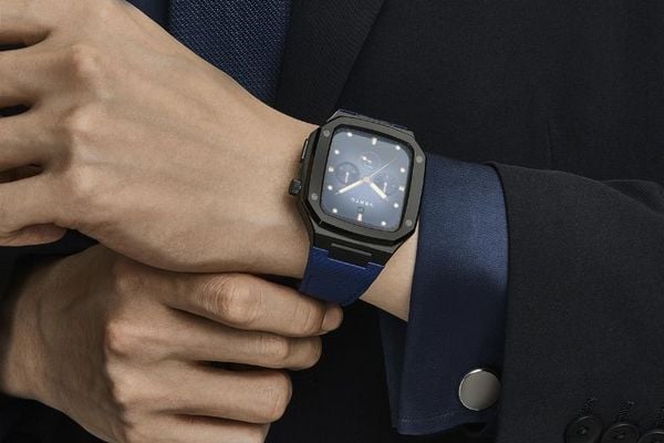 VERTU WATCH Full Diamond Black Strap 2 vertu watch 1 didongviet 07c793861daf4c98b53987881425b653 grande