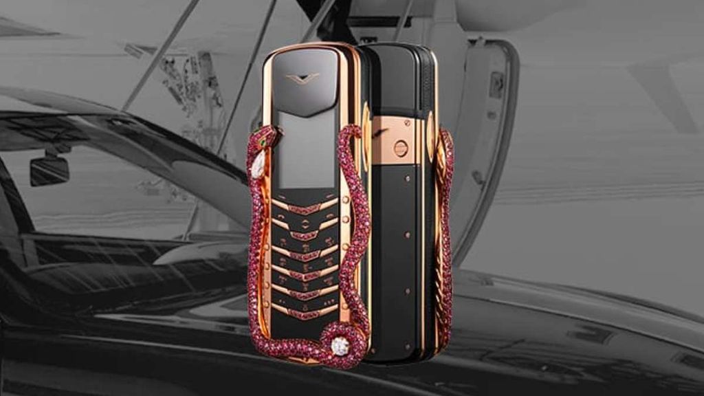 Vertu Signature V Cobra   Bia F6a78cc5ccba42f8b091718be5736cc5 1024x1024