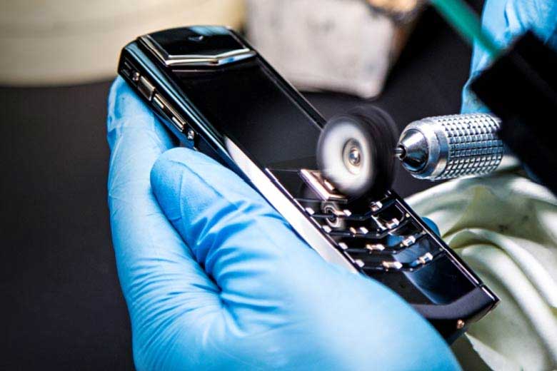 Vertu Signature V Pure Black Full Gold 12 Dịch vụ hỗ trợ 24/7 tiện lợi và nhanh chóng