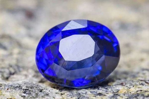 chat lieu da sapphire cua dien thoai vertu didongviet 2 26711cc1e5a64932b92f5893ca1698d8 grande 1