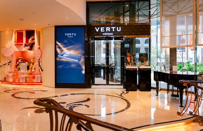 Vertu Caravel
