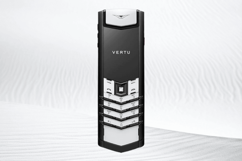 Top 5 Vertu Signature V Chính Hãng Đáng Sở Hữu Nhất Dành Cho Doanh Nhân 9 Signature V Black And White Ceramics Gom Su Vertu Vietnam