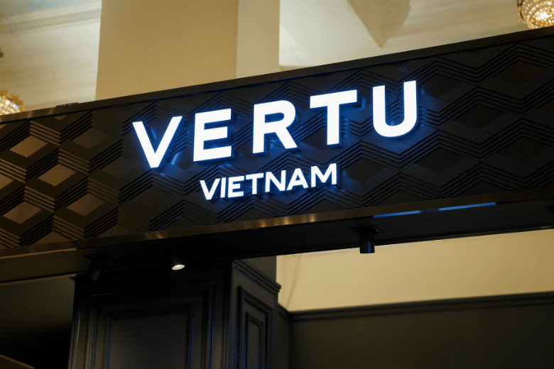 Vertu 1 Dong Khoi Khong Gian